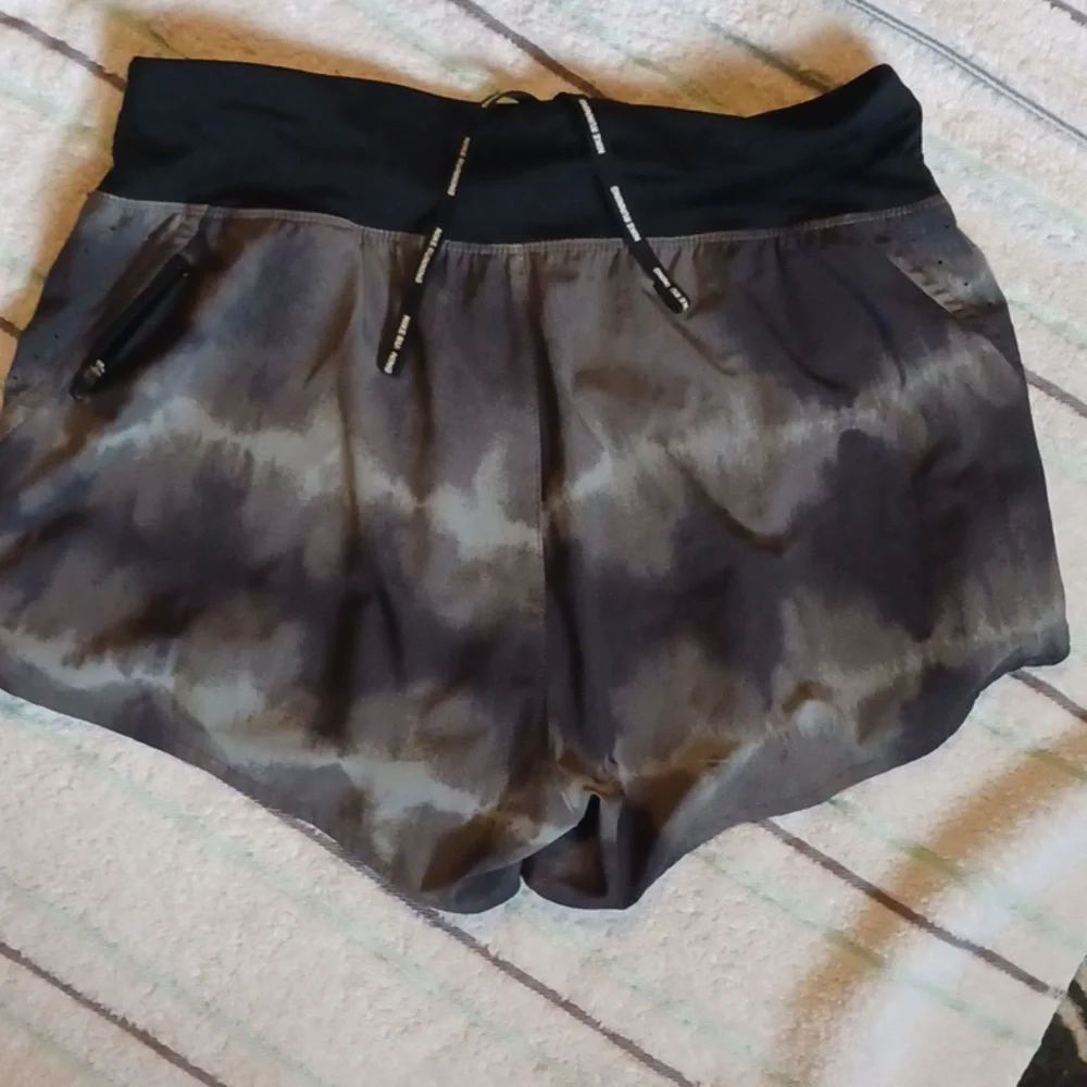 NIKE RUNNING SHORTS - Picture 7 of 8
